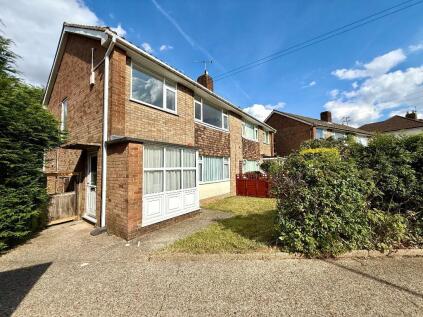 Heywood Drive, Round Green, Luton, Bedfordshire, LU2 7LP