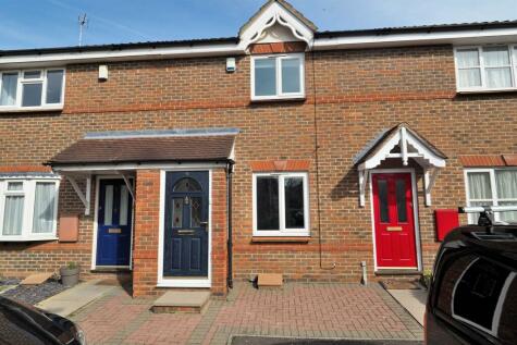Loughton - 2 bedroom terraced house for sale