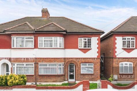 Ellanby Crescent EN3