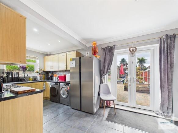 CAM03394G0-PR0307...