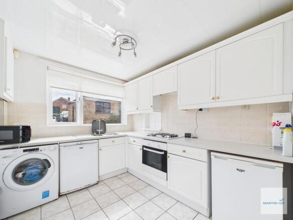 CAM03394G0-PR0335...