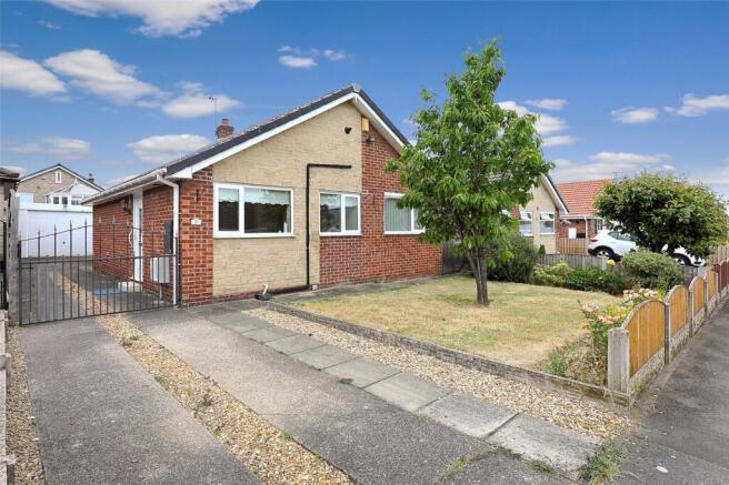 2 bedroom bungalow for sale in Hollingthorpe Avenue, Hall Green ...