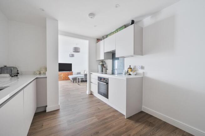 1397837-7-69662b1...