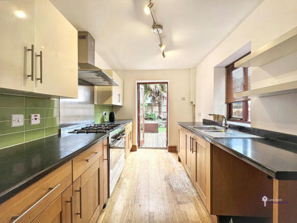 2 Bedroom Terraced for Rent