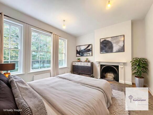 1 + Small Garden space Bedroom Flat for Rent