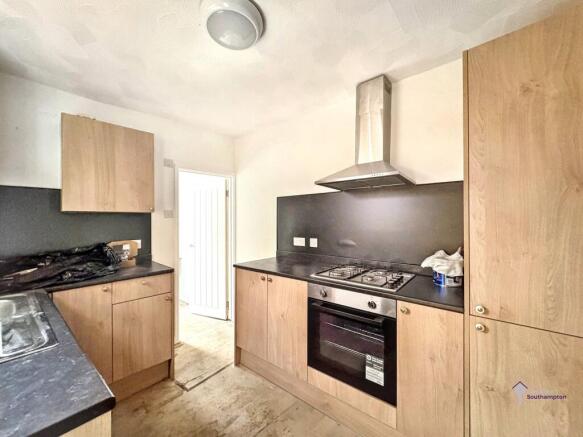 3 Bedroom Terraced for Rent