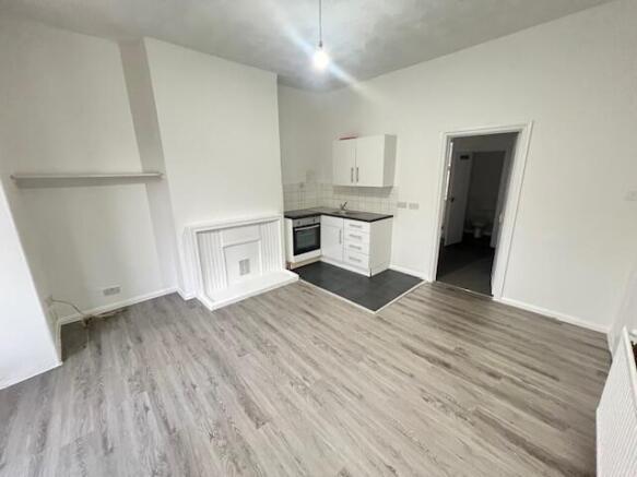 1 Bedroom Flat available Denzil Avenue