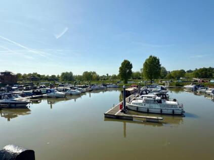 Harbourside, Bredon Road, Tewkesbury, GL20