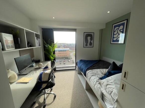 Photo 3