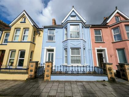 Fishguard - 6 bedroom terraced house for sale