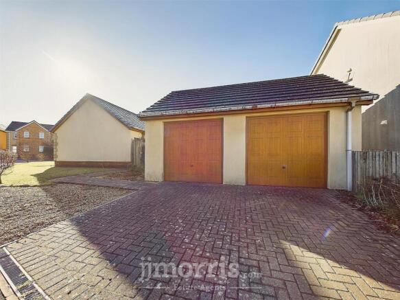 Double Garage