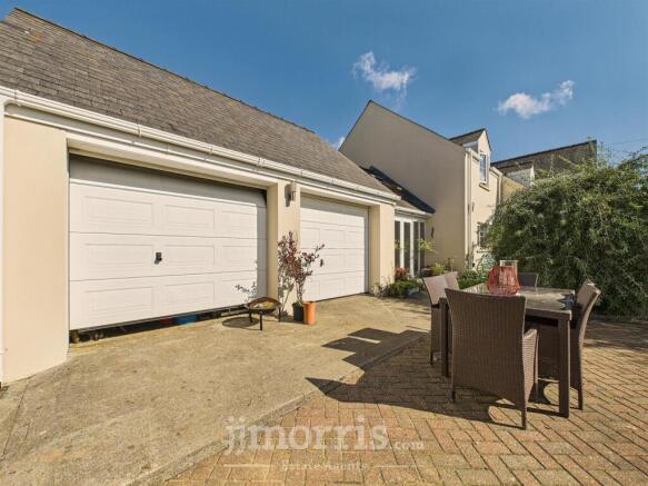 Integral Double Garage