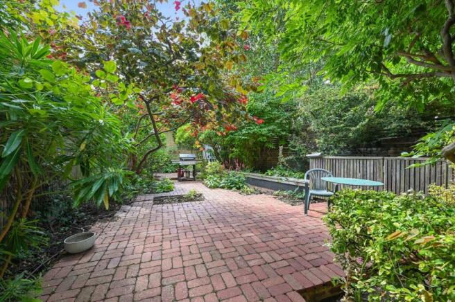 Lena Gardens - GardenC1 (1).JPG