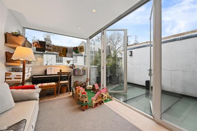 Southerton Road - Play Room