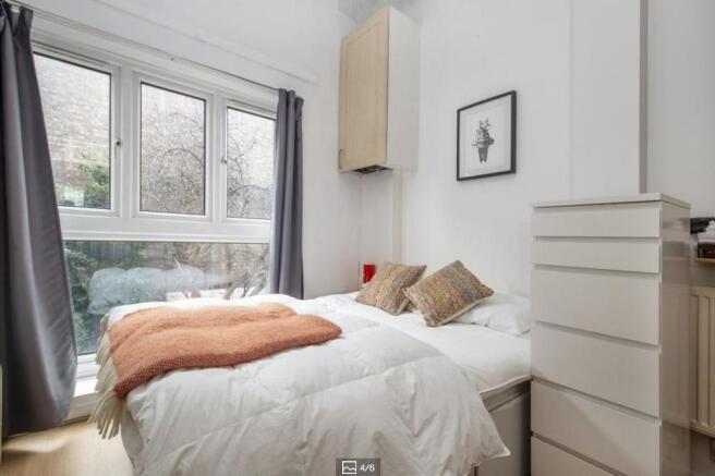 Bedroom - 2.jpg
