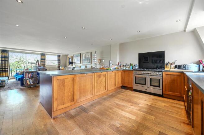 Hammersmith Grove - Kitchen3 (1).JPG