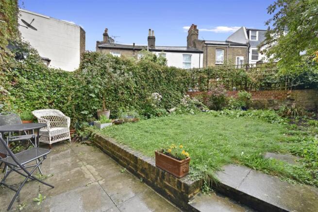 Caxton Road - Garden1 (1).JPG