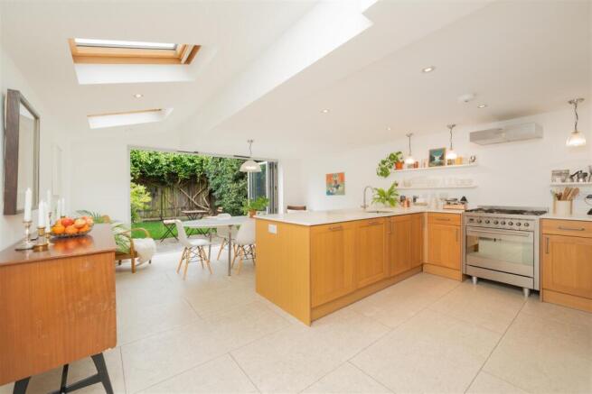 Becklow Road - (04 of 19).jpg