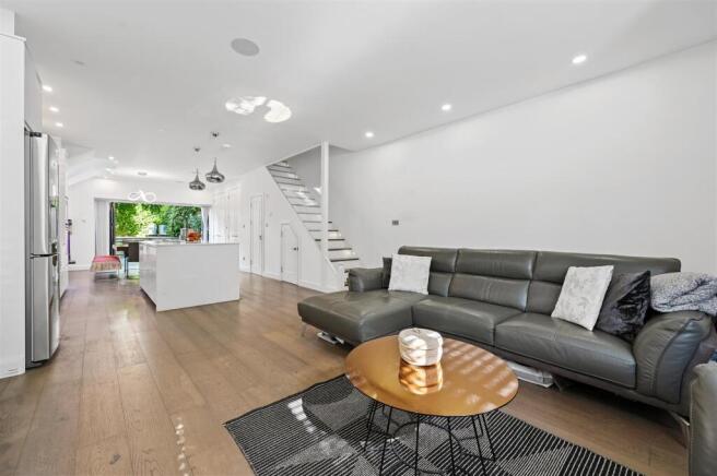 Lena Gardens - Reception