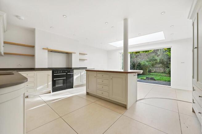 FBL - Applegarth Road - Kitchen3 (1).jpg