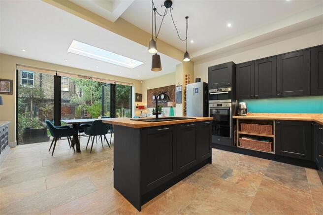 Bradmore Park Road - KitchenG1 (1).JPG