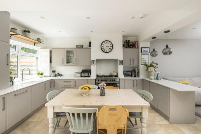 11_Oakhill_Road_i...