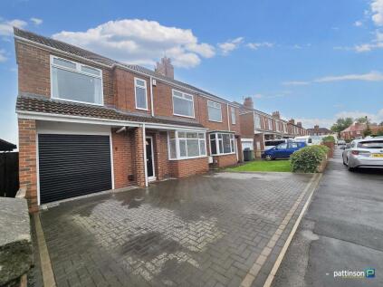 Stakeford Crescent, Stakeford, Choppington, Northumberland, NE62 5JT