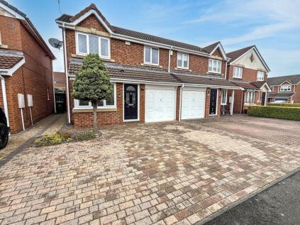 Arlington Grove, Cramlington, Northumberland, NE23 3GZ