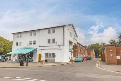 High Street, Chalfont St. Peter, Gerrards Cross, Buckinghamshire, SL9 9QH