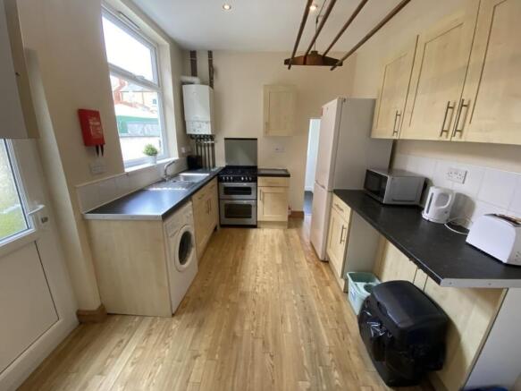 Ludlow Kitchen 1-1