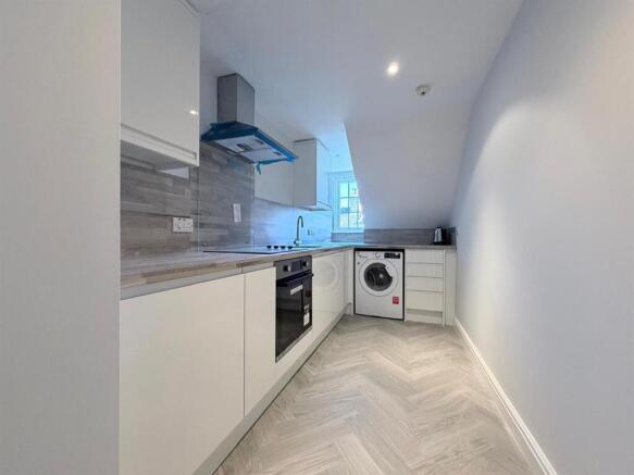 4 Walkergate - Kitchen.jpg