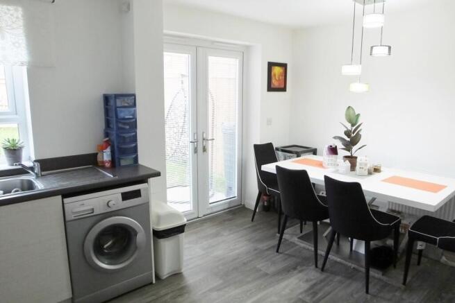 kitchen/dining room