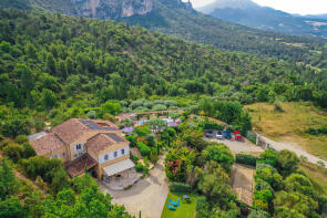 Photo of Provence-Alps-Cote d`Azur, Alpes-de-Haute-Provence, Moustiers-Ste-Marie