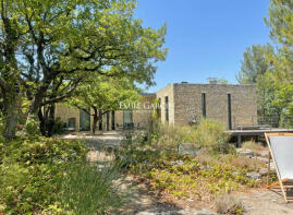 Photo of Provence-Alps-Cote d`Azur, Vaucluse, Venasque