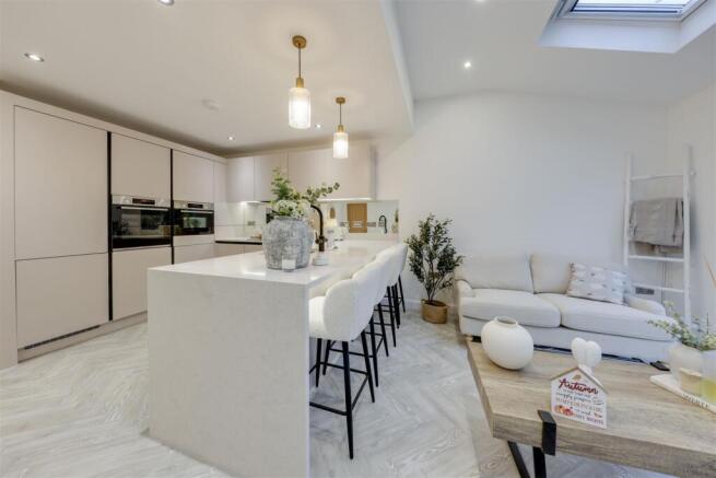 Open Plan Kitching / Dining / Living