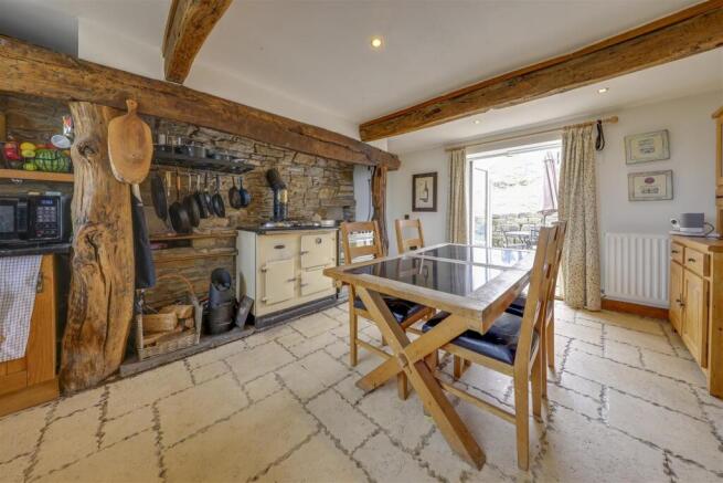 Kitchen / Dining
