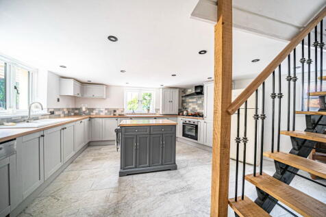 Bell Street, Whitchurch, RG28 7AE