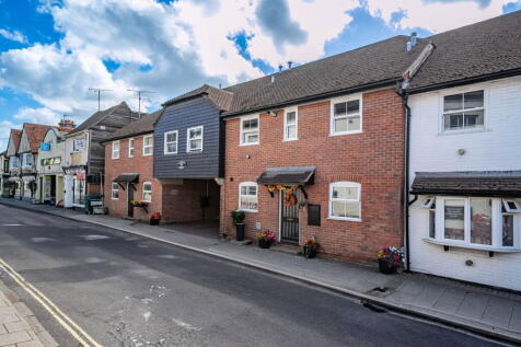 Waterloo Court, Whitchurch, RG28 7PX