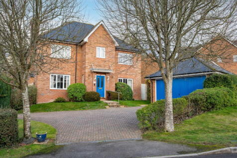 Hillside, Whitchurch, RG28 7SN