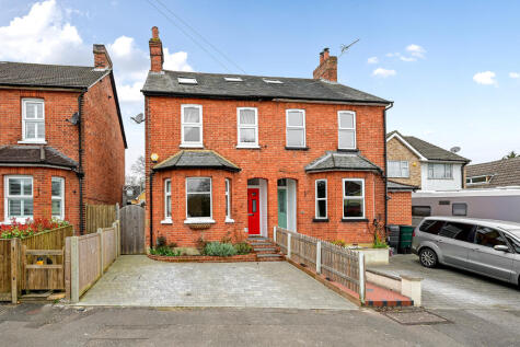 Ship Alley, Farnborough, GU14