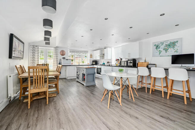Kitchen/Living Room