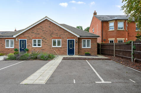 Alexandra Road, Farnborough, GU14