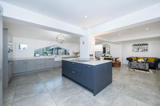 Kitchen Day Room
