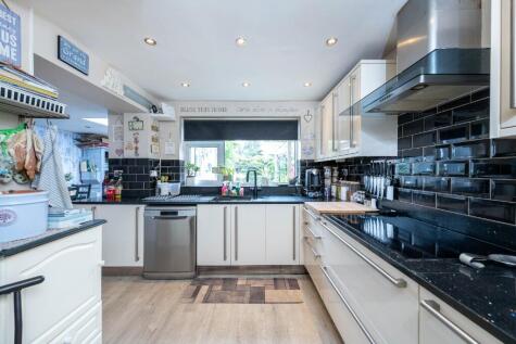 Linchfield Close, Deeping St James, PE6