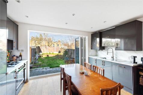 Blurton Road, London, E5