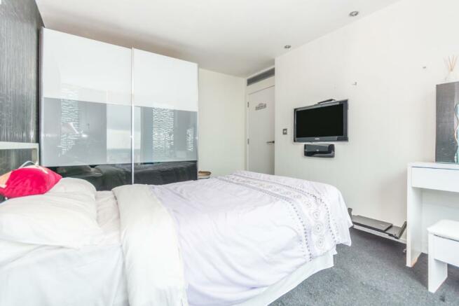 2 Bedroom Flat For Sale In Beetham Tower Holloway Circus