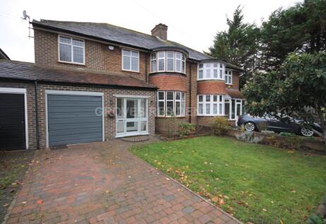 Mayfair Avenue, Worcester Park