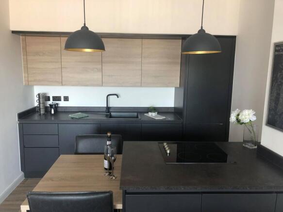 101186557_9740059830