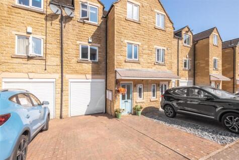 Bryden Close, Hove Edge, Brighouse