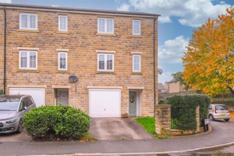 Sovereign Square, Bailiff Bridge, Brighouse